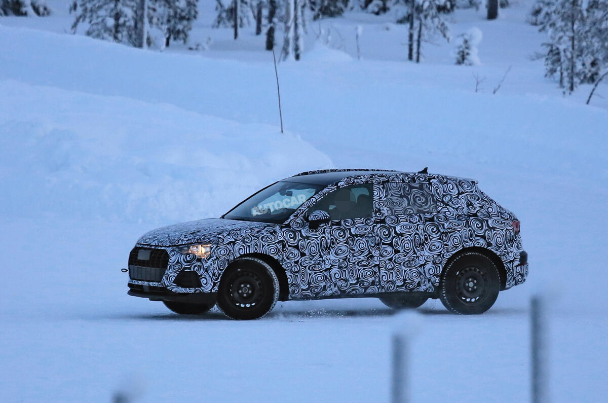 2018 Audi Q3 – new pics of future BMW X1 rival