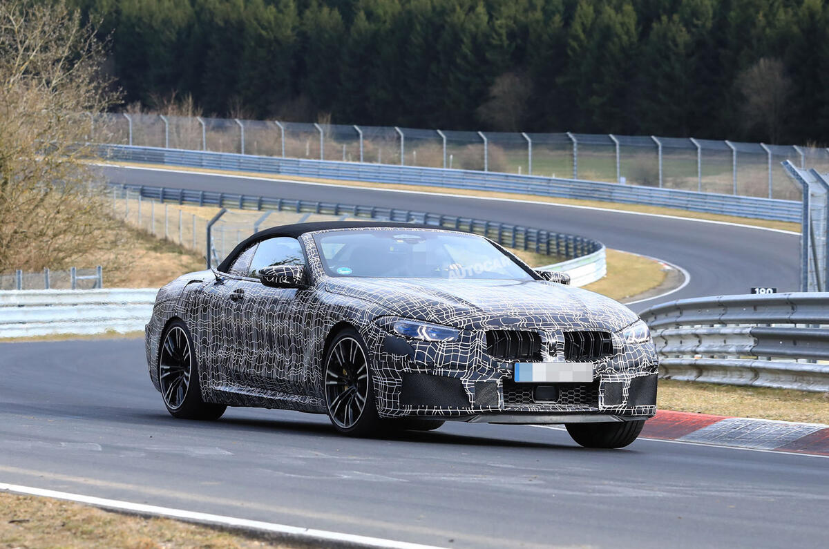 BMW M8: new pictures show coupé and convertible differences