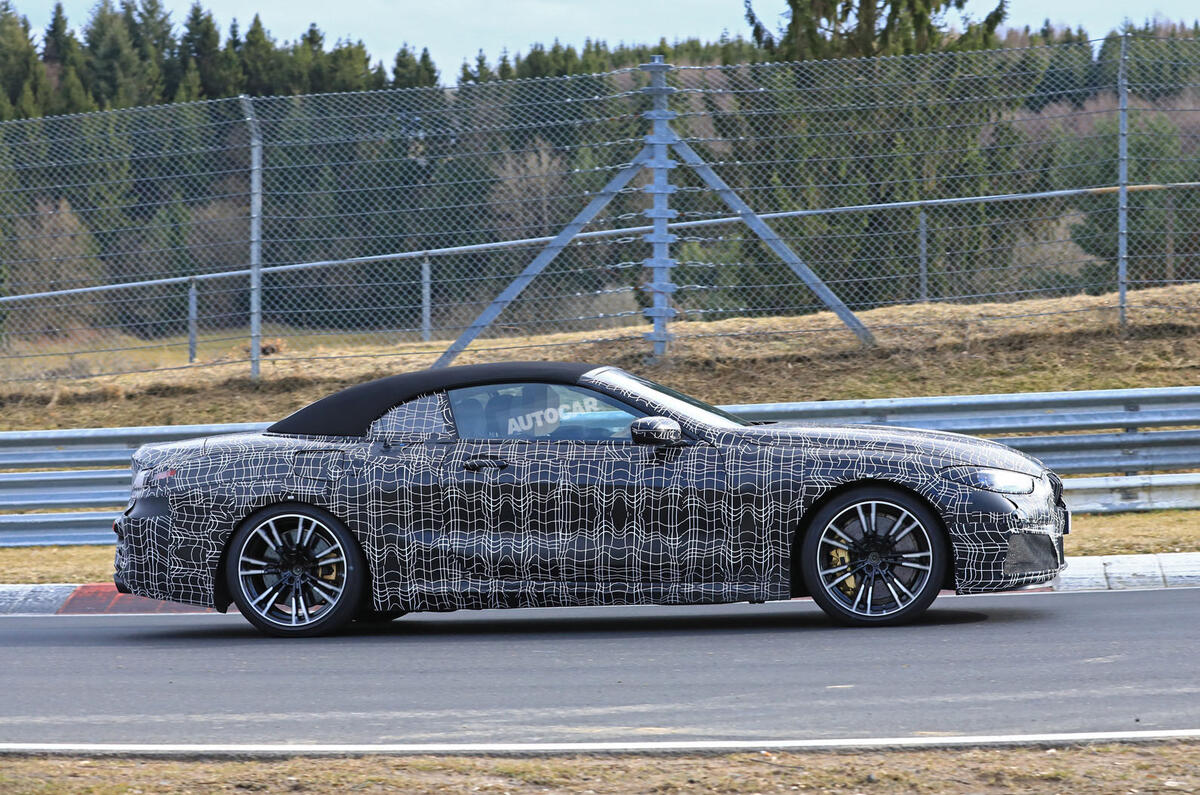 BMW M8: new pictures show coupé and convertible differences