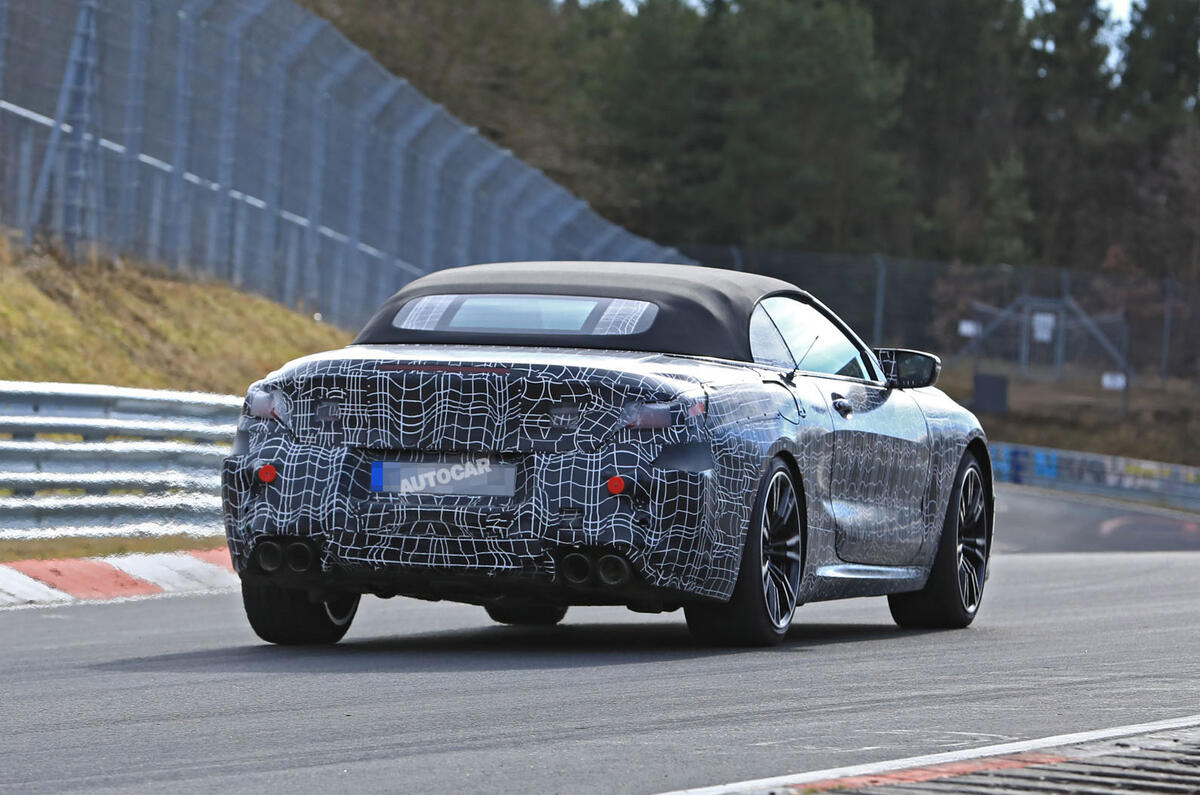 BMW M8: new pictures show coupé and convertible differences