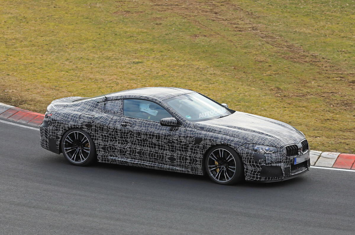 BMW M8: new pictures show coupé and convertible differences