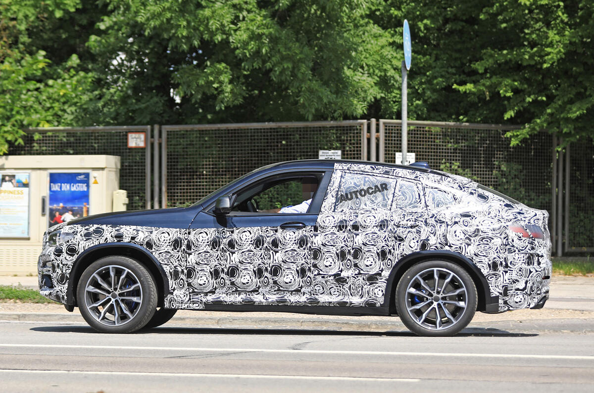 BMW X4 spotted in hot M40i form ahead of 2018 launch