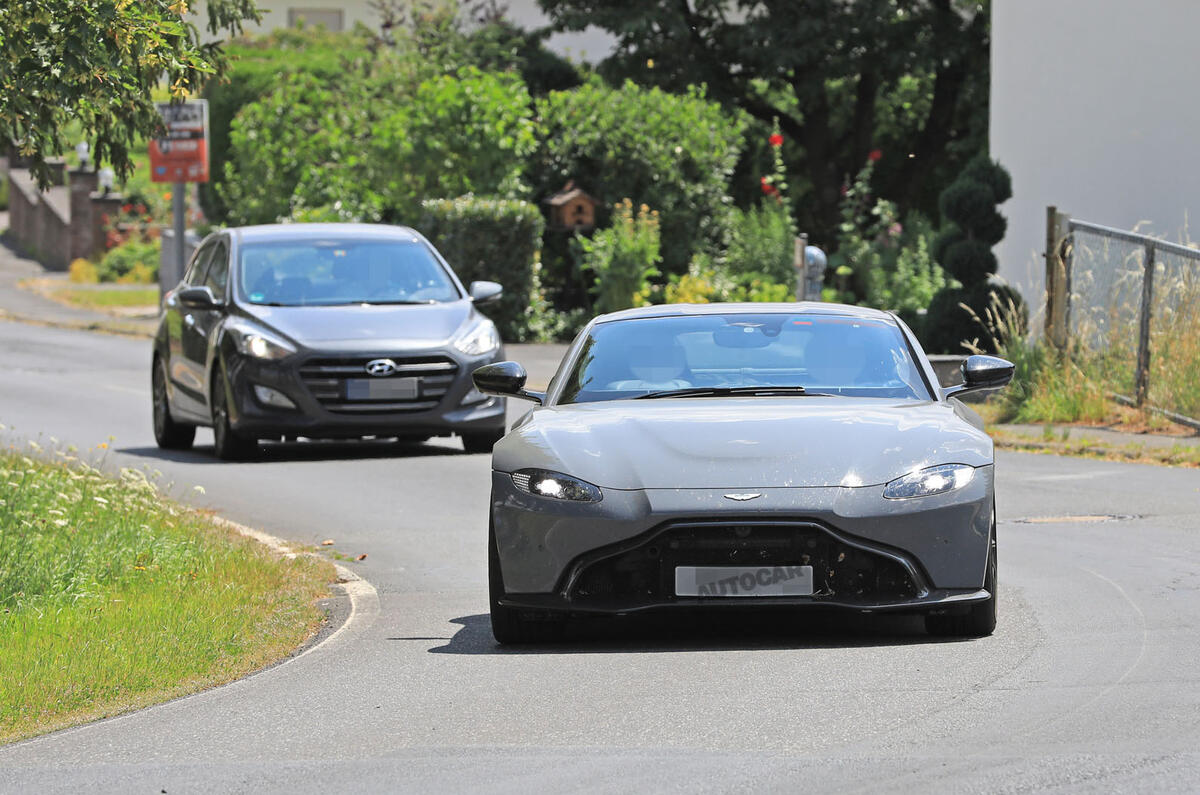 2019 Aston Martin Vantage
