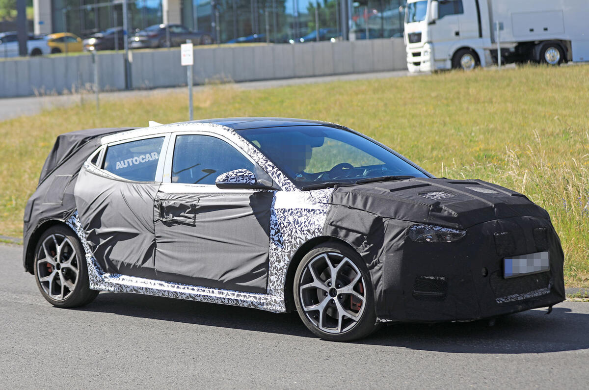 Hyundai Veloster N hot hatch due in 2018 with 275bhp