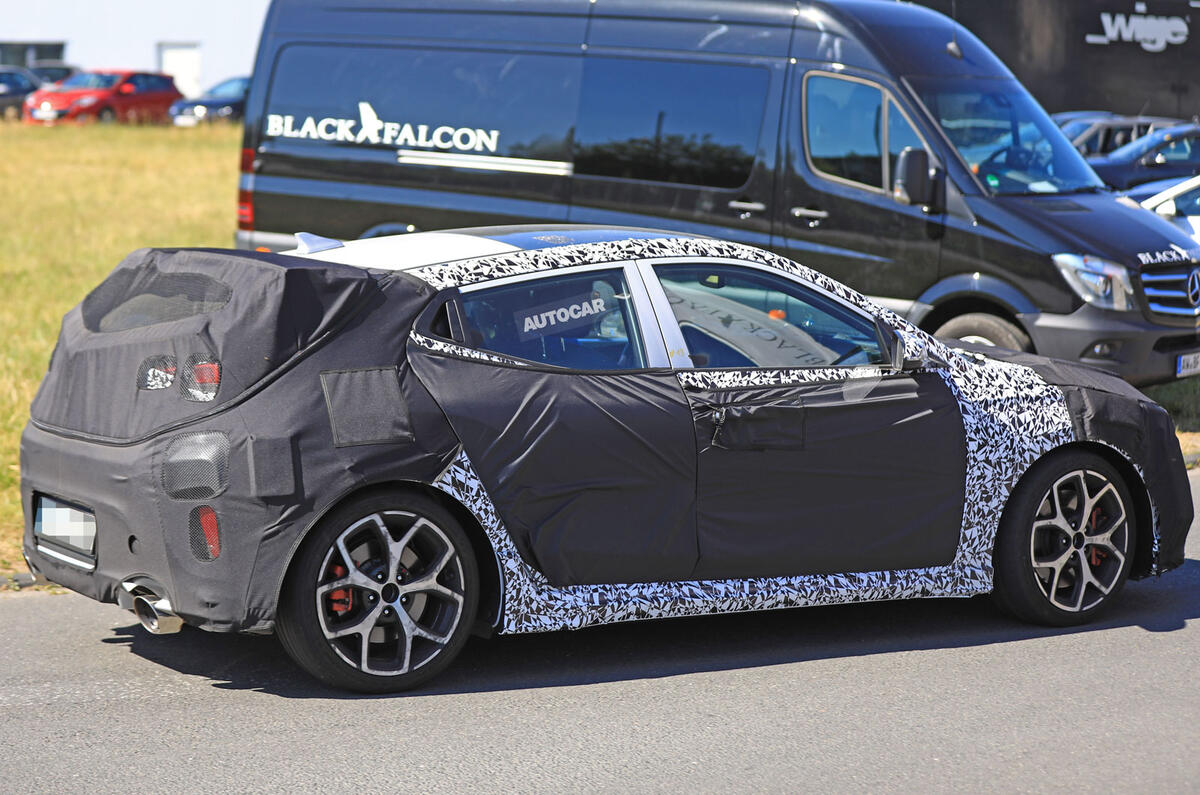Hyundai Veloster N hot hatch due in 2018 with 275bhp