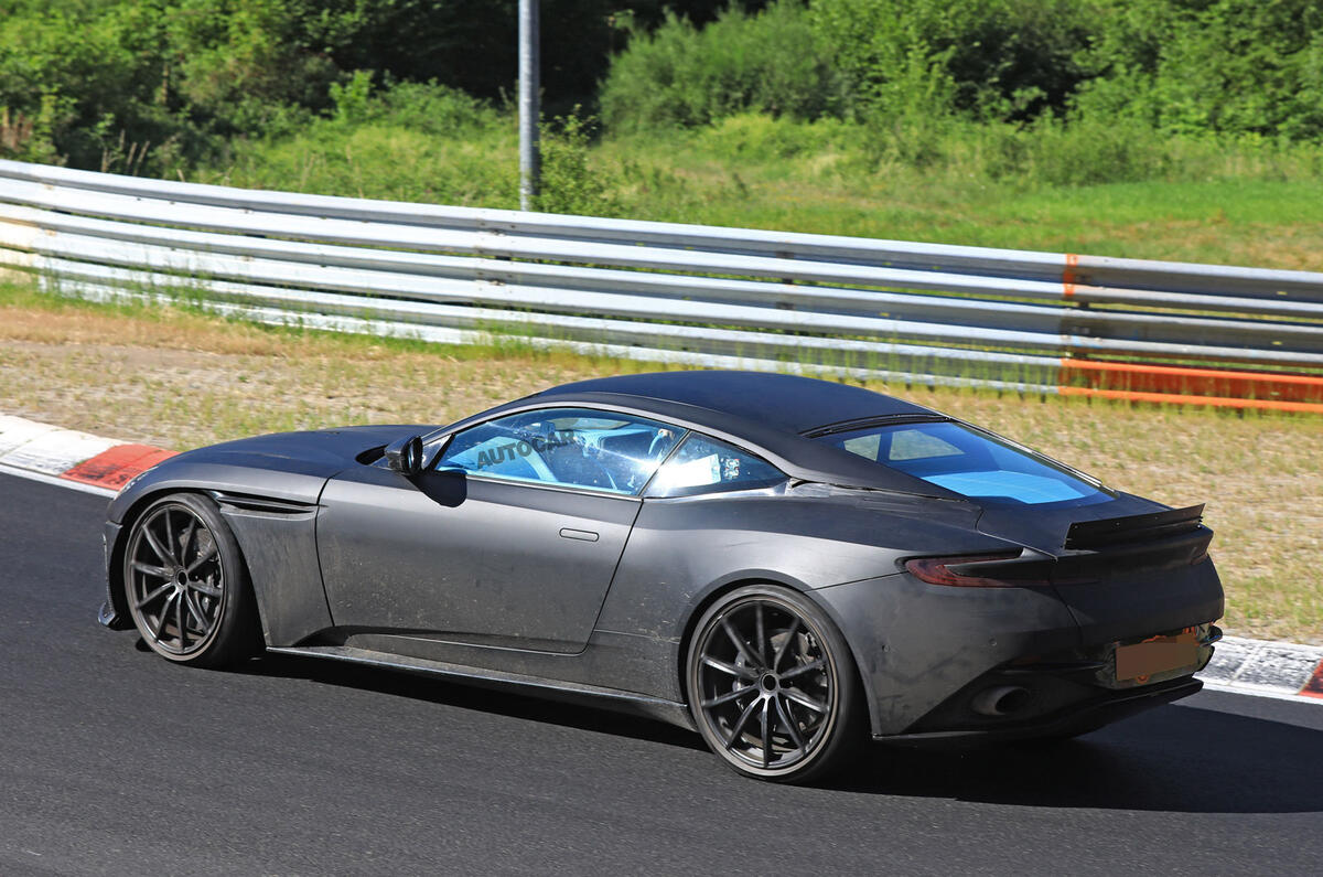 2019 - [Aston Martin] DBS Superleggera Sb1_4877_0