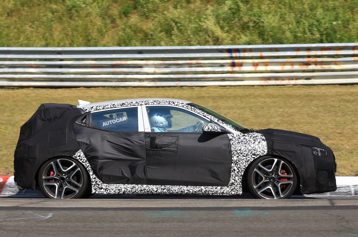 Hyundai Veloster N hot hatch due in 2018 with 275bhp
