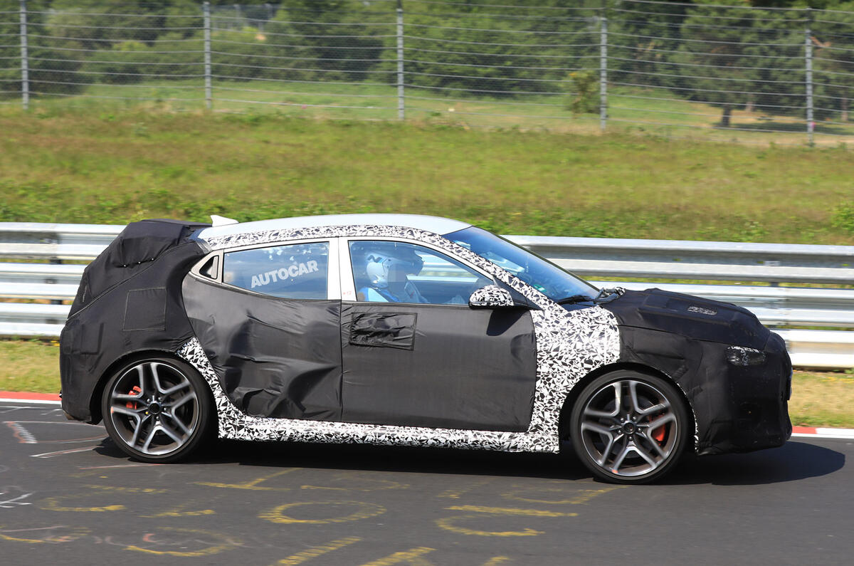 Hyundai Veloster N hot hatch due in 2018 with 275bhp