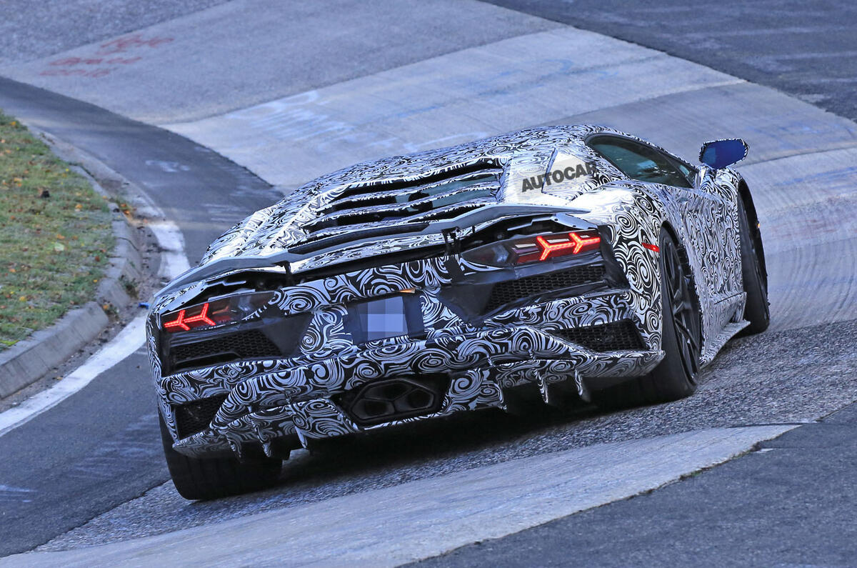 2017 Lamborghini Aventador