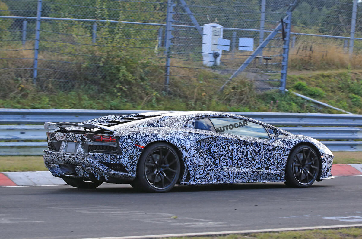 2017 Lamborghini Aventador