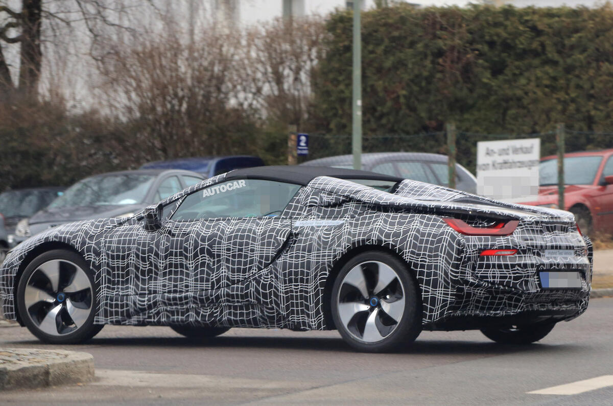 BMW i8 Roadster