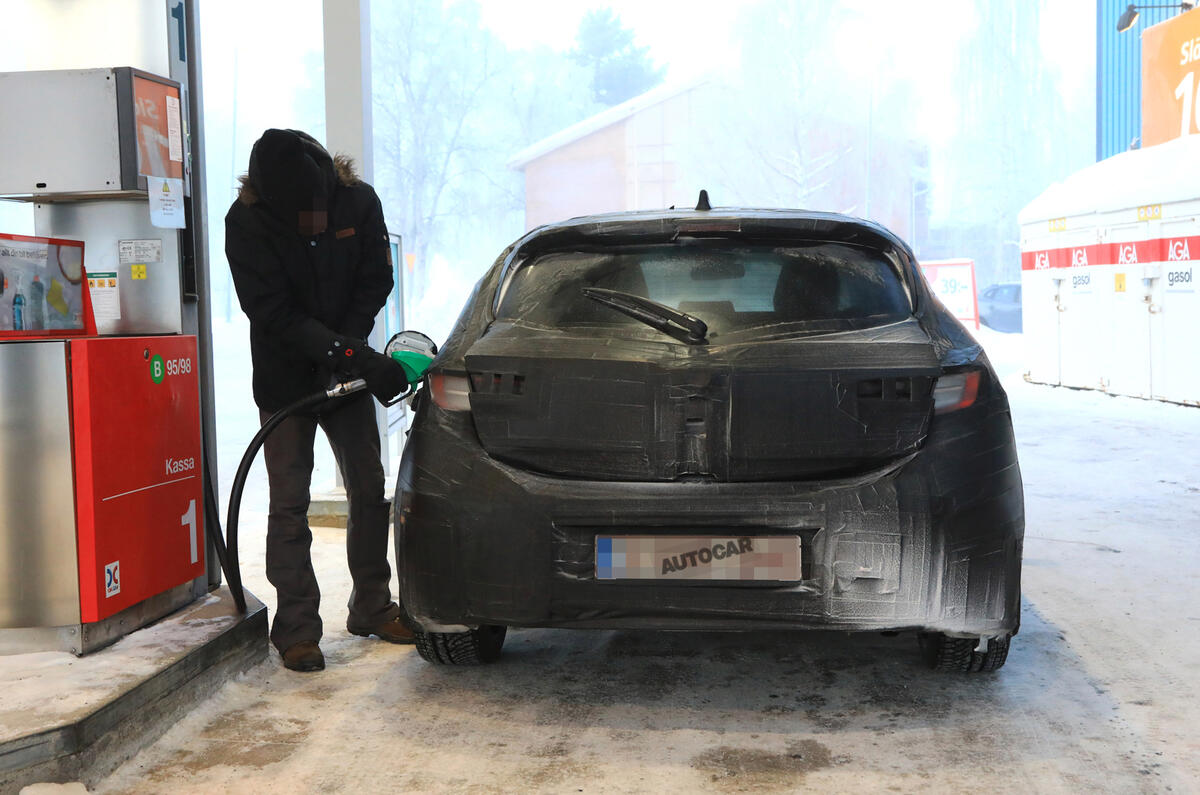 Toyota Corolla name to return to UK with 2018 Auris successor