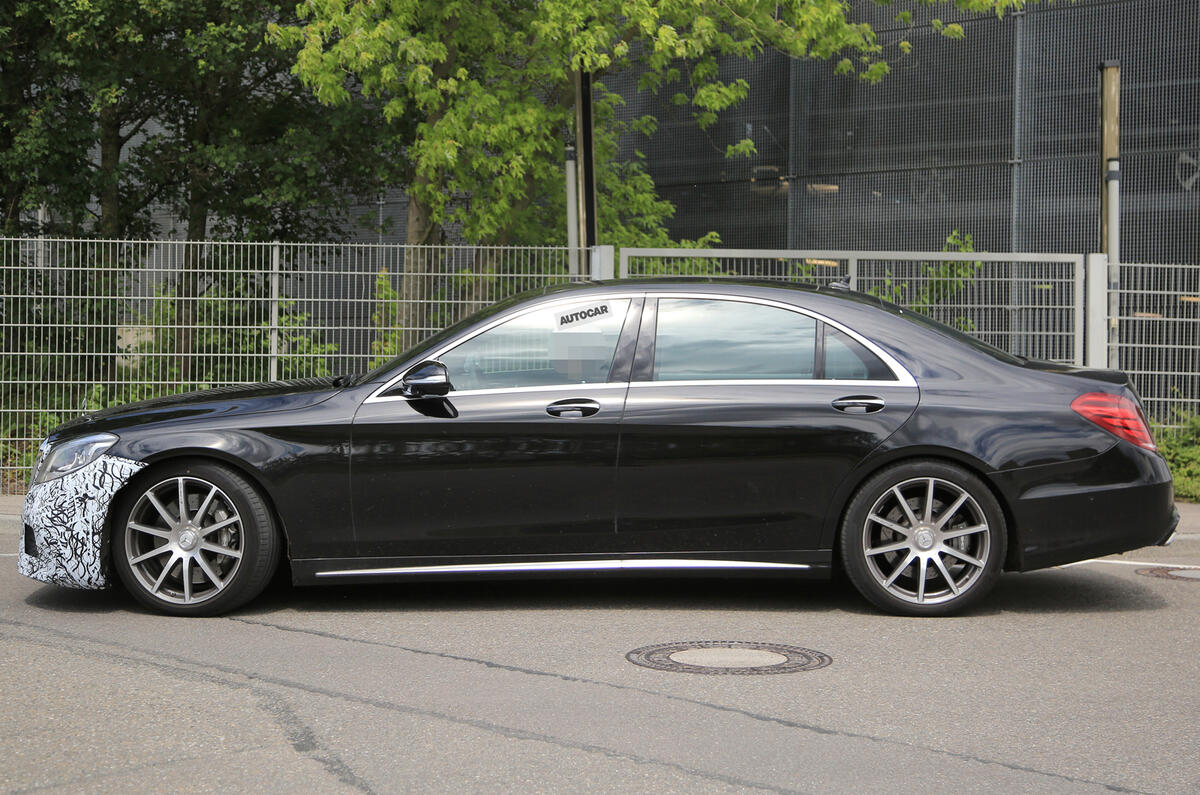 Mercedes-AMG S 63 facelift spy picture