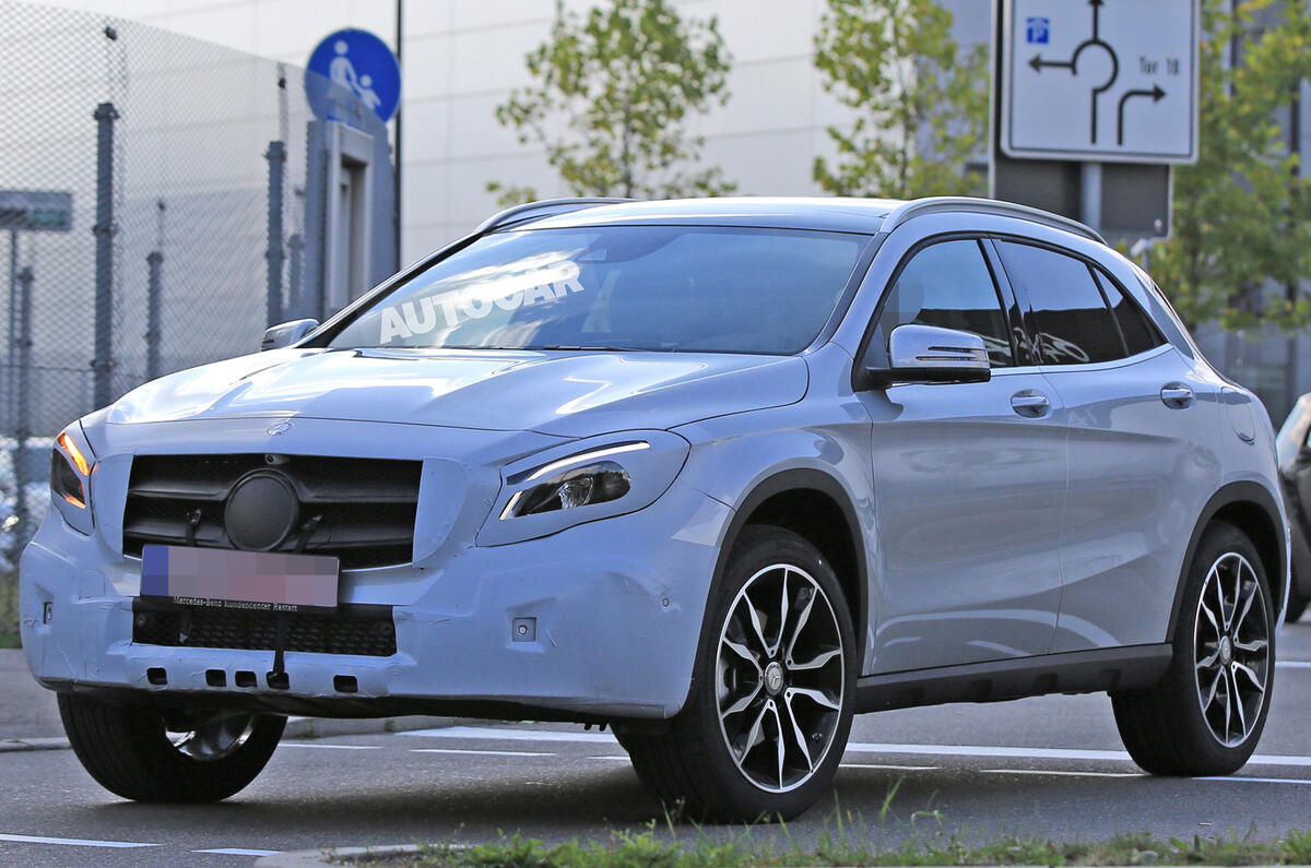 2017 Mercedes-Benz GLA previewed ahead of Detroit motor show