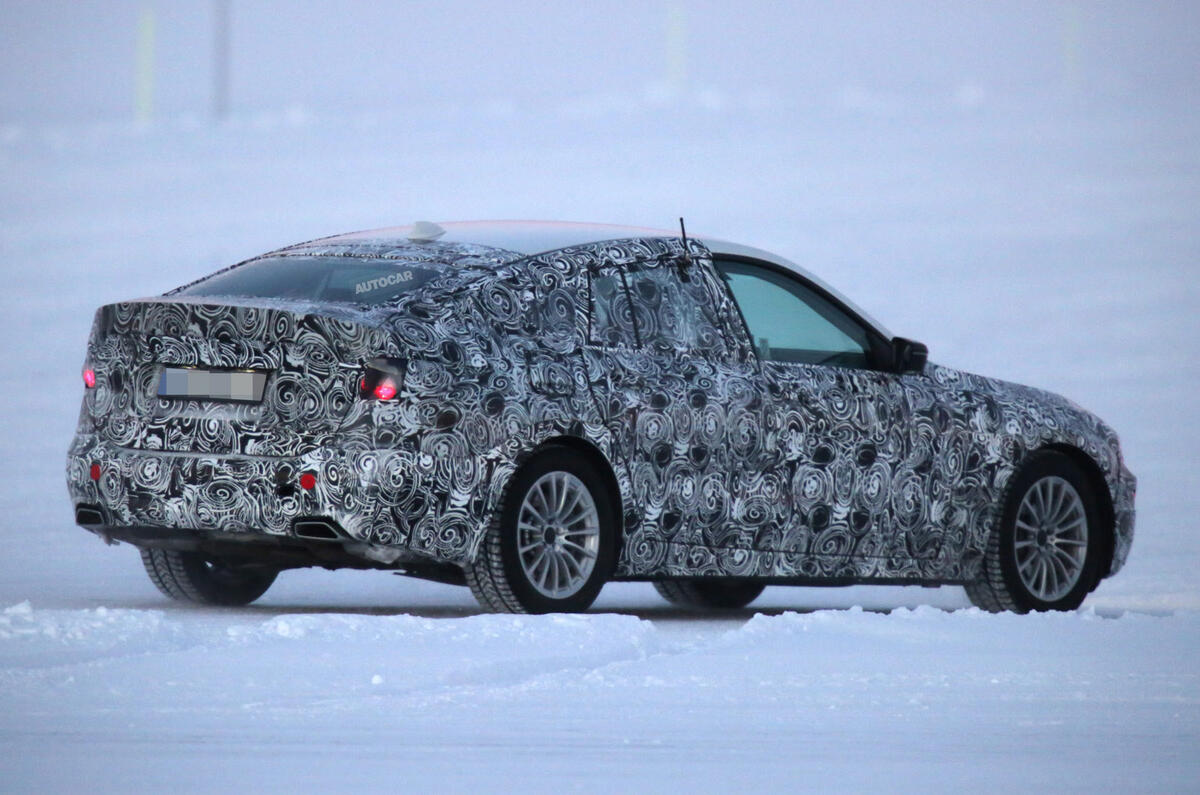 2017 BMW 5 Series GT spy shots