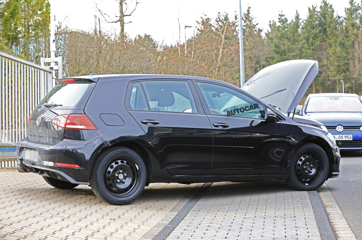 2019 Volkswagen Golf Mk8: first pictures show new cabin tech