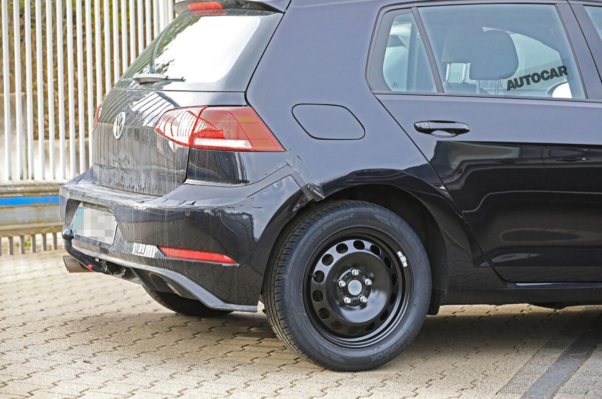 2019 Volkswagen Golf Mk8: first pictures show new cabin tech