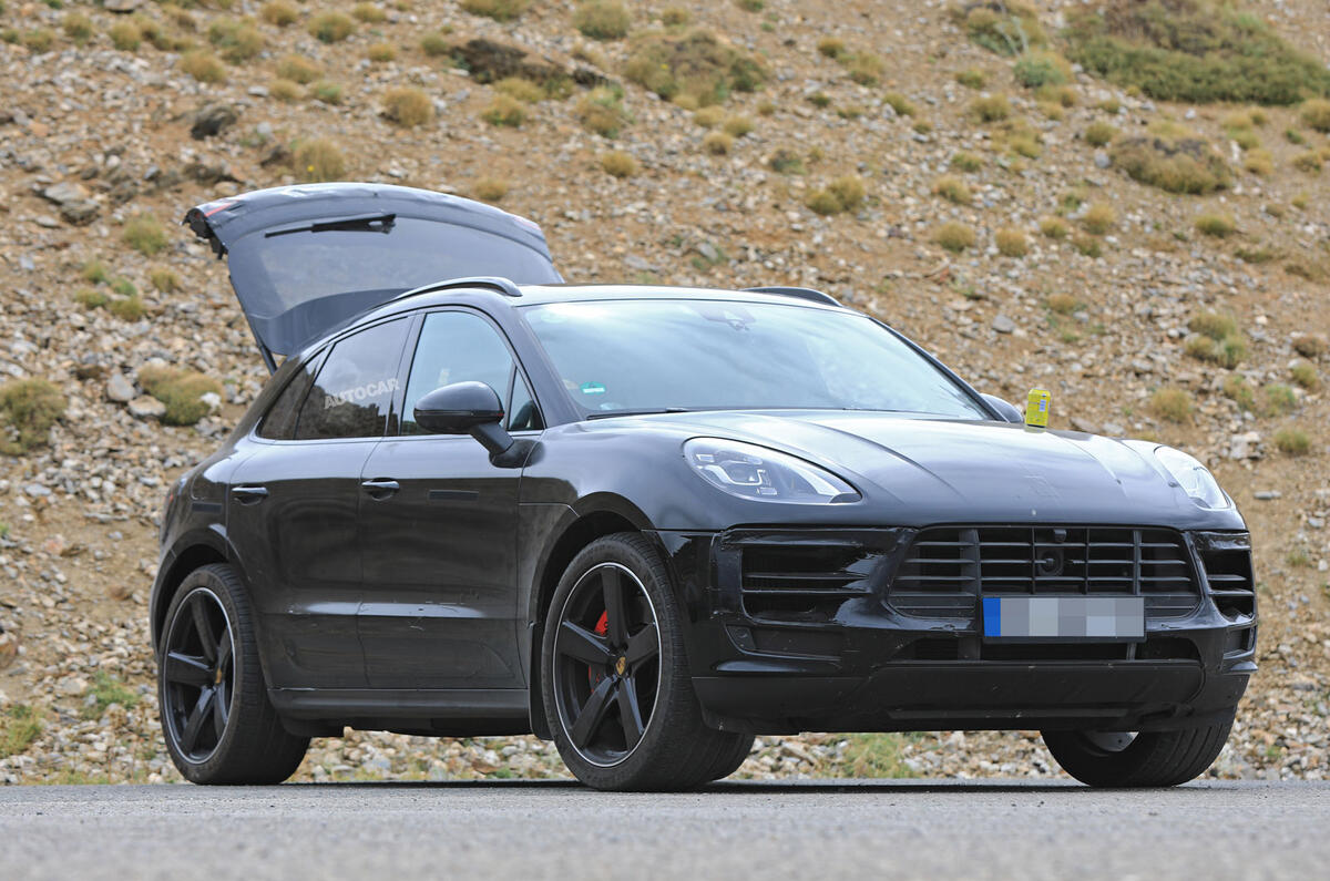 2018 Porsche Macan – new turbo V6 engines and restyled interior due
