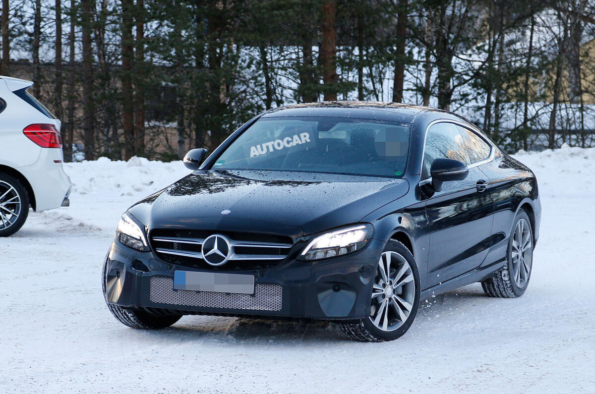 2018 Mercedes-Benz C-Class Coupe facelift spotted for first time