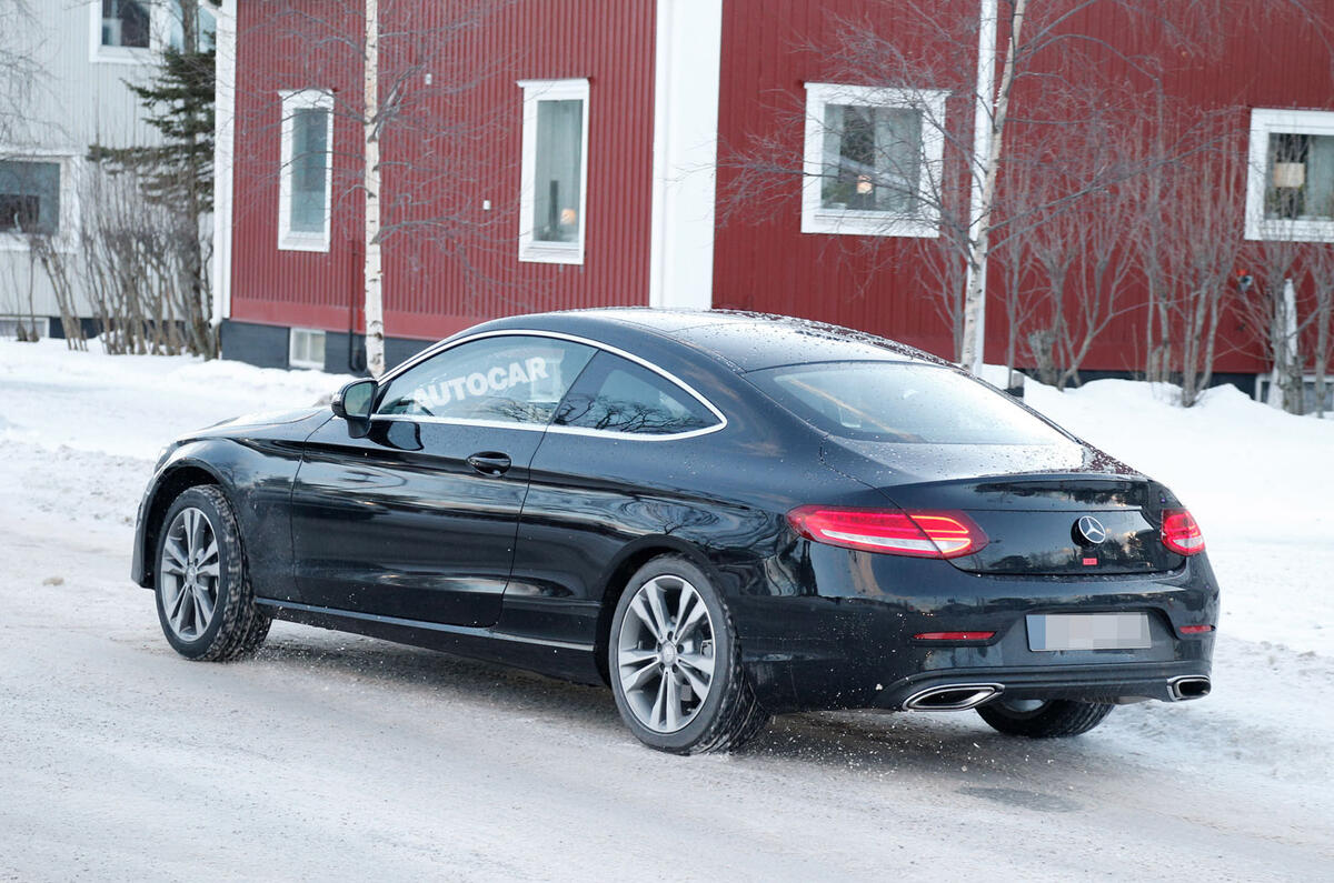 2018 Mercedes-Benz C-Class Coupe facelift spotted for first time