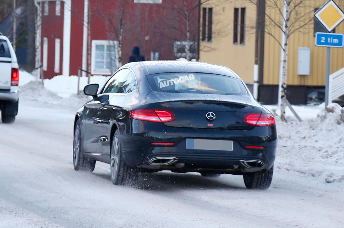 2018 Mercedes-Benz C-Class Coupe facelift spotted for first time