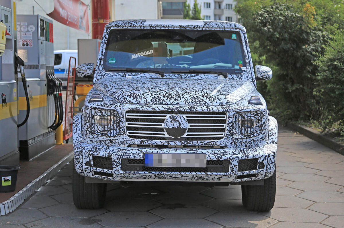 2018 Mercedes-Benz G-Class - larger platform, new V8 and LED lights due