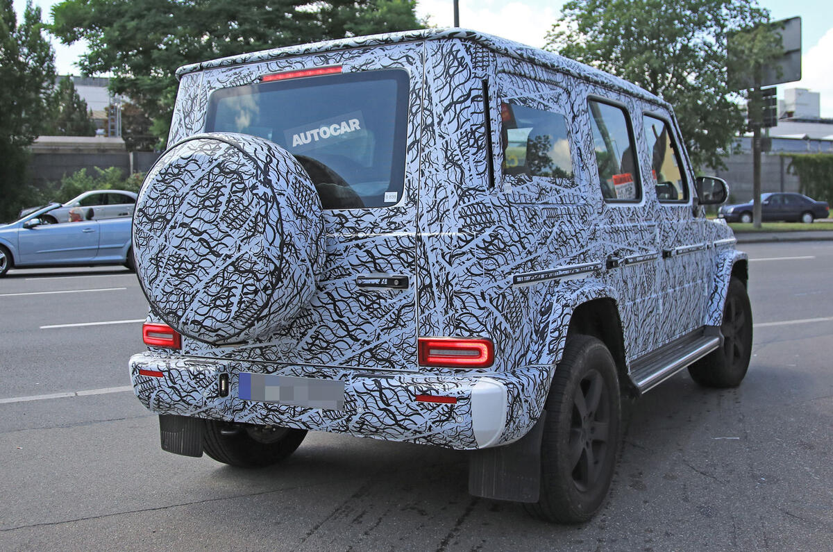 2018 Mercedes-Benz G-Class - larger platform, new V8 and LED lights due