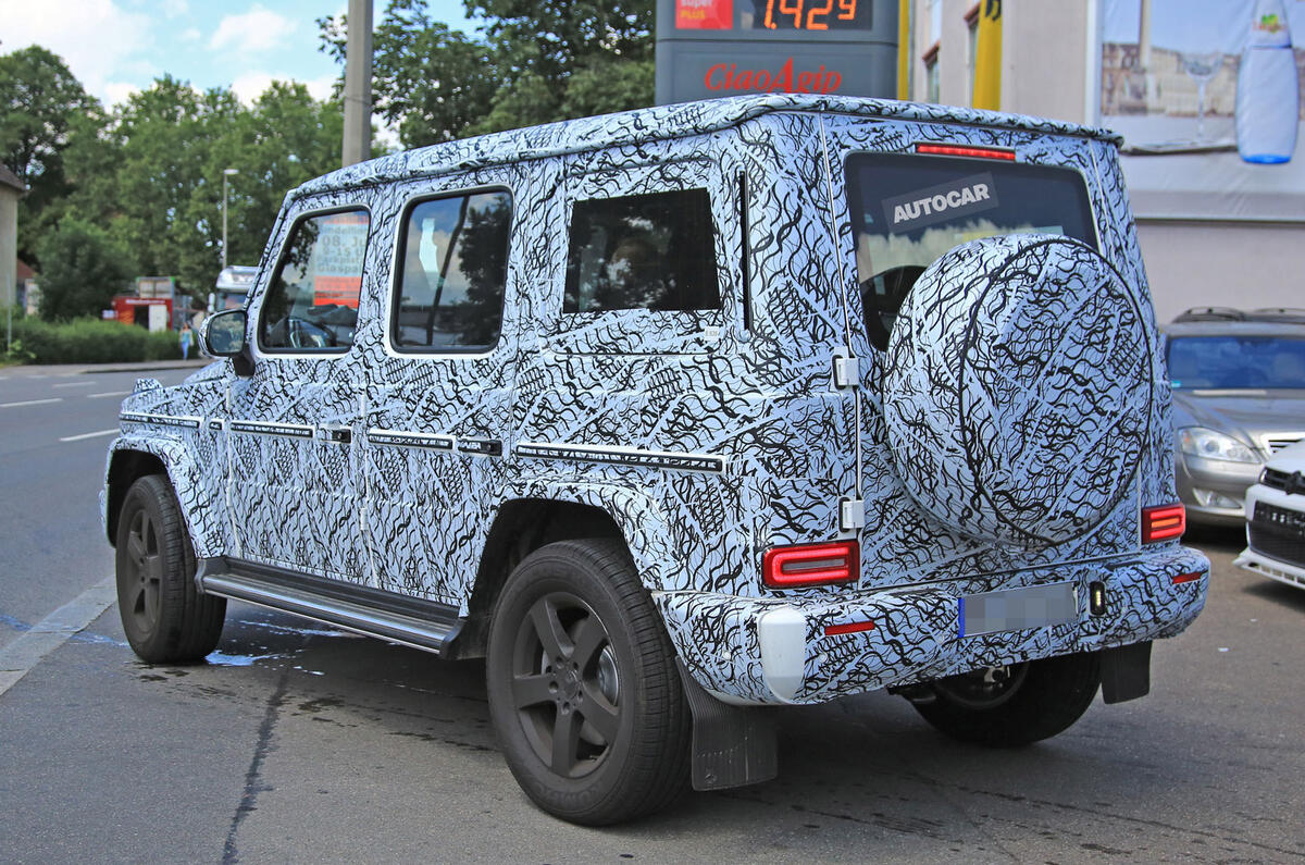 2018 Mercedes Benz G-Class- larger platform new V8 and LED lights due