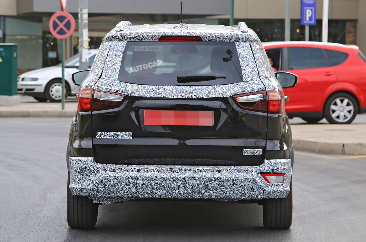 2017 Ford Ecosport spotted in ST-Line form ahead of September launch