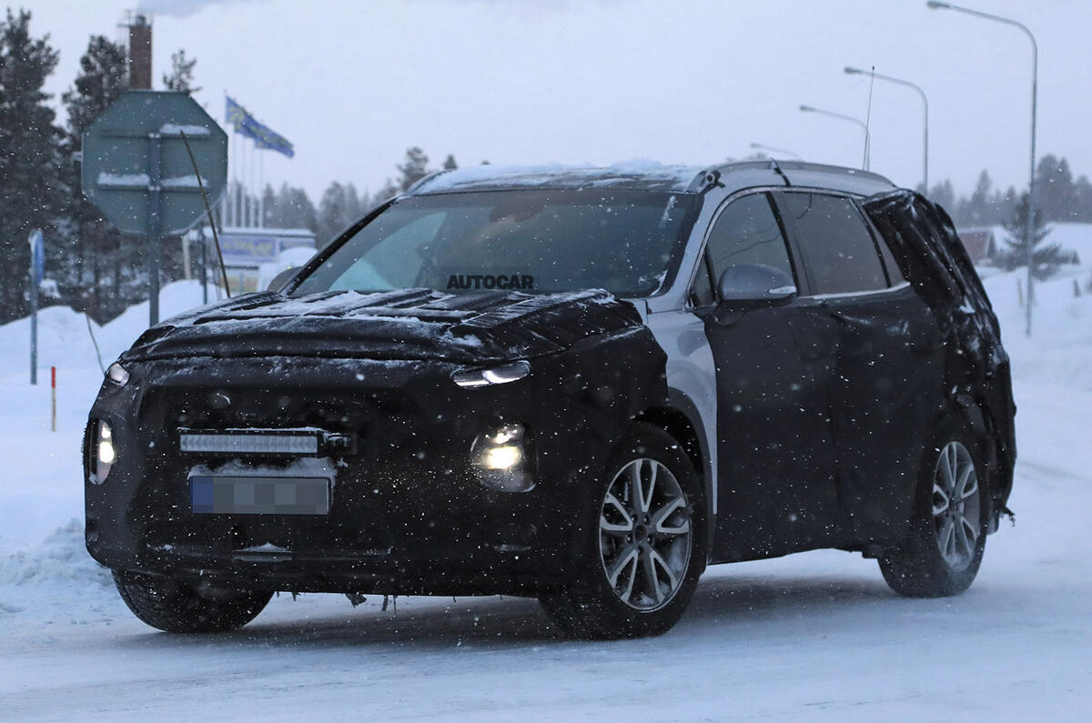 2018 Hyundai Santa Fe previewed ahead of Geneva motor show reveal