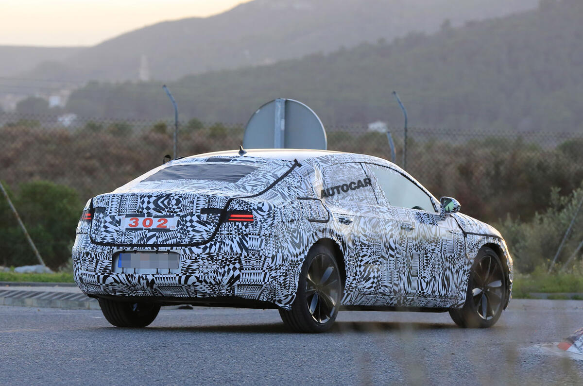 2017 Volkswagen Arteon - spy pics and tech specs of CC replacement