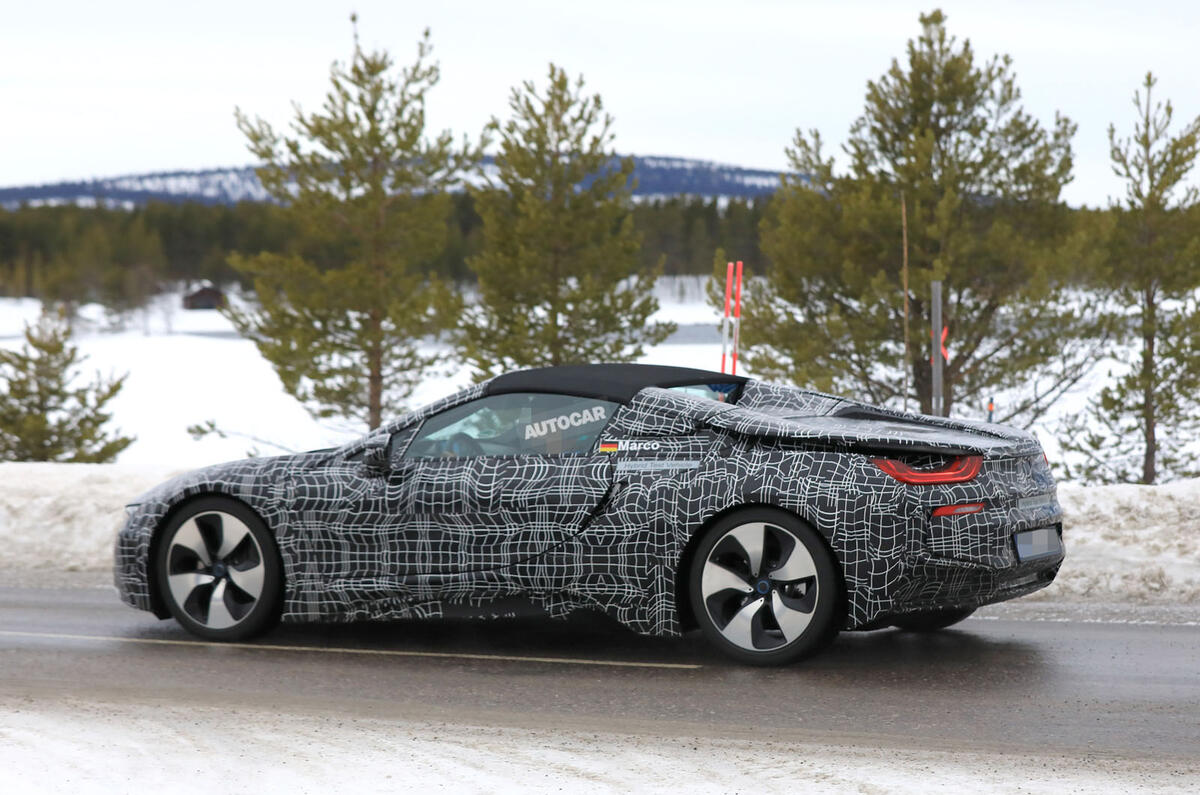 BMW i8 Roadster
