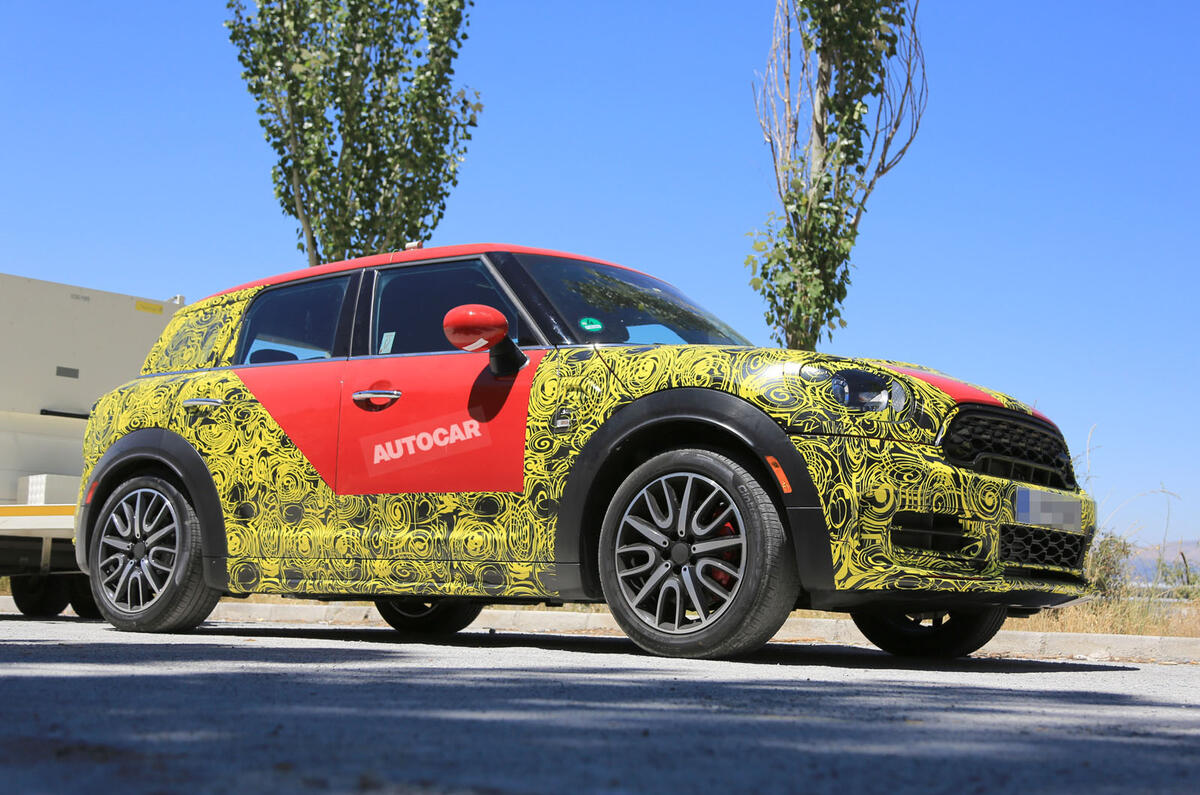 2016 Mini Countryman: new spy pictures