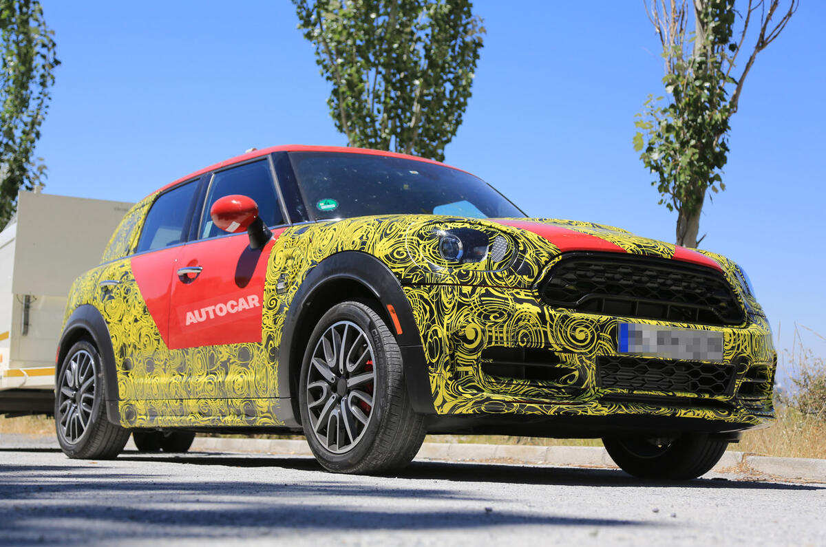 2016 Mini Countryman: new spy pictures