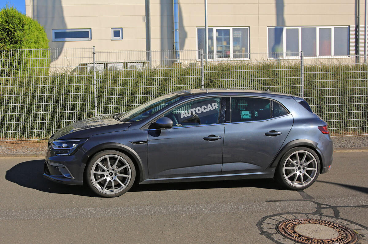 2018 Renault Mégane RS to get 300bhp and EDC auto option ...