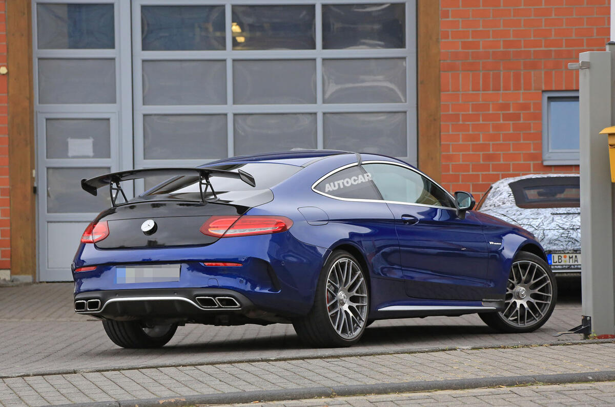 2017 Mercedes-AMG C 63 R to rival BMW M4 GTS