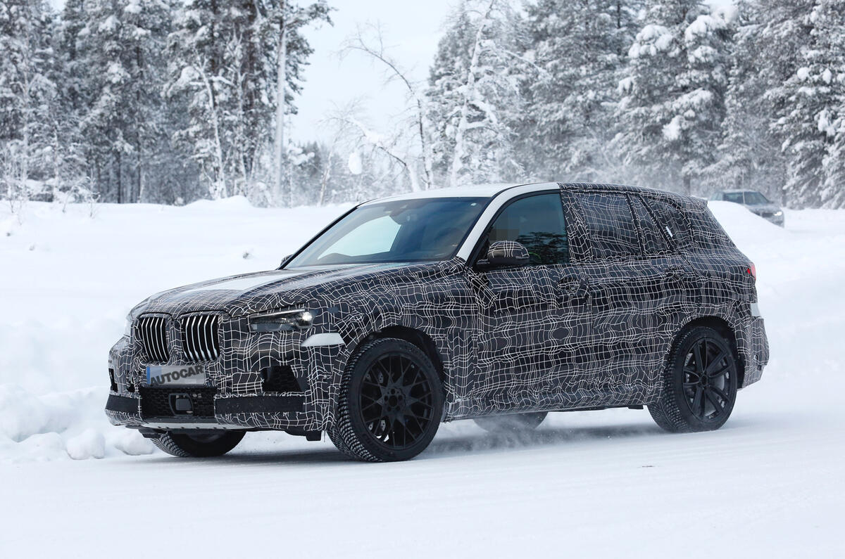 2018 BMW X5: new pics of 592bhp X5 M variant