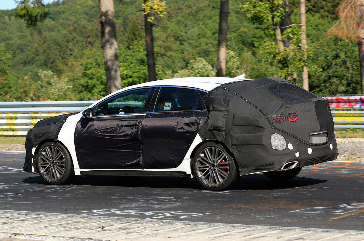 Kia Proceed