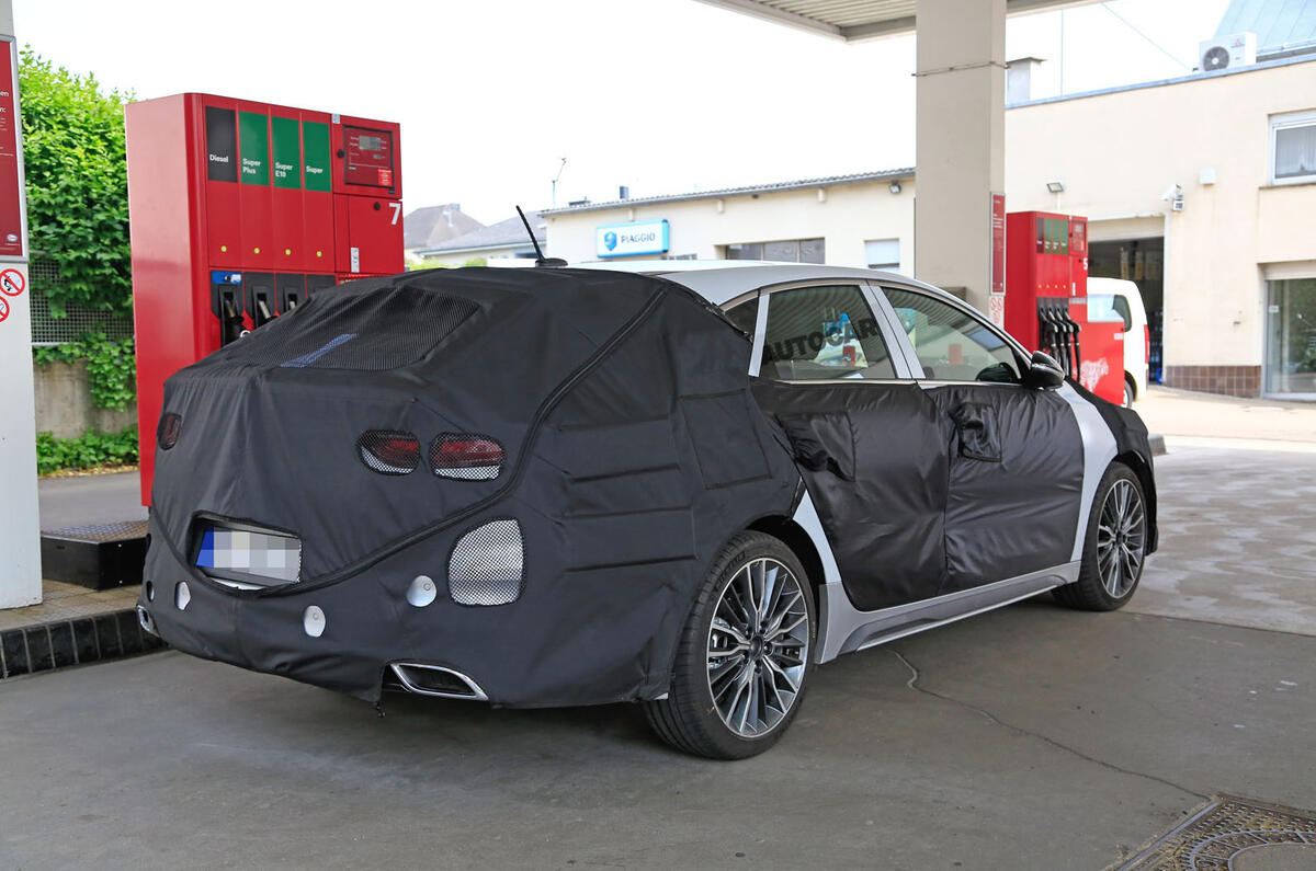 Kia Proceed
