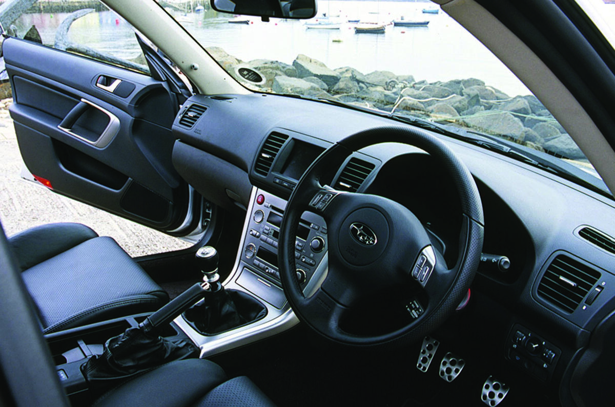 Subaru Legacy 3.0R Spec B interior