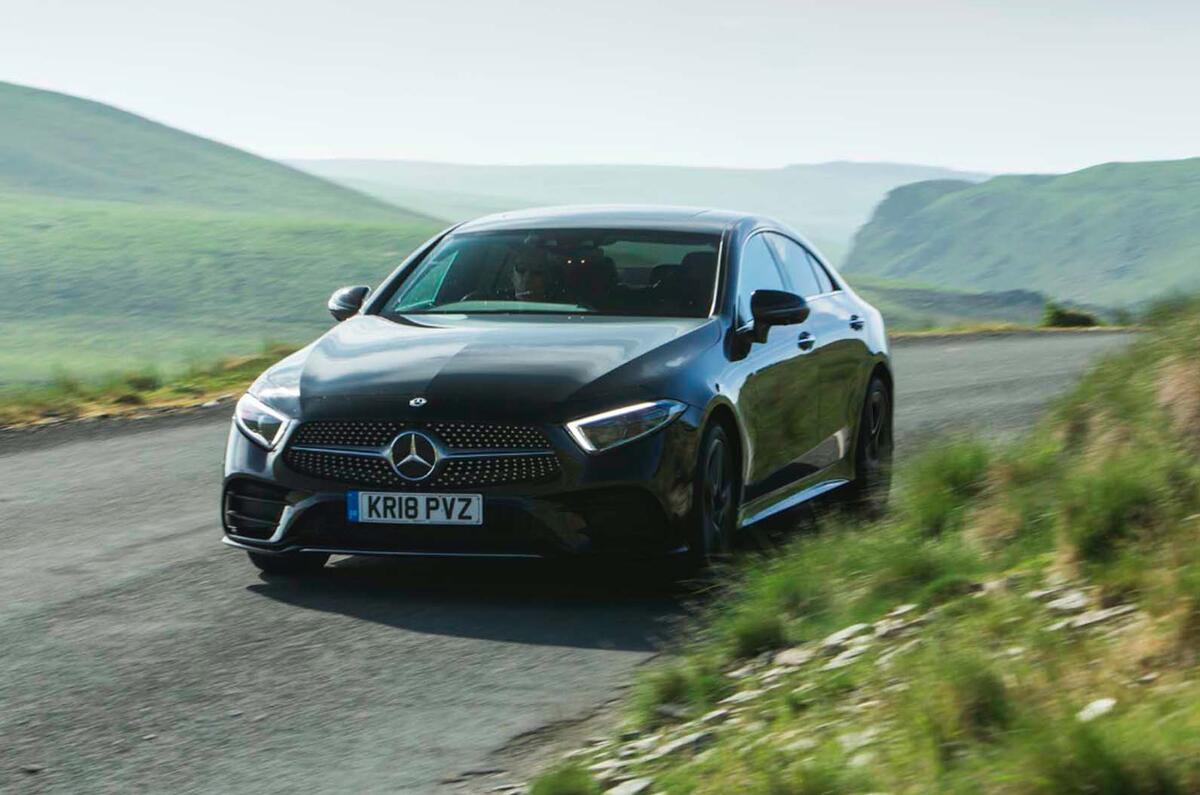 Mercedes-Benz CLS vs Porsche Panamera