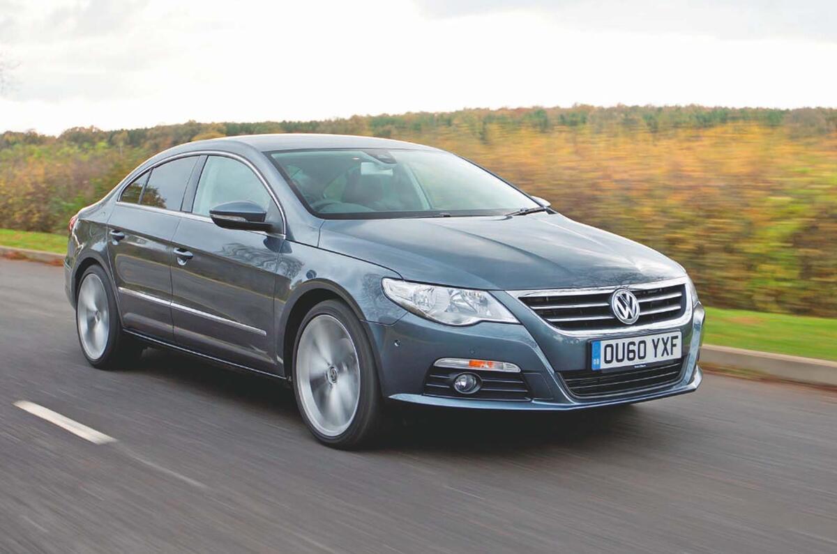 Mercedes-Benz CLS vs Porsche Panamera