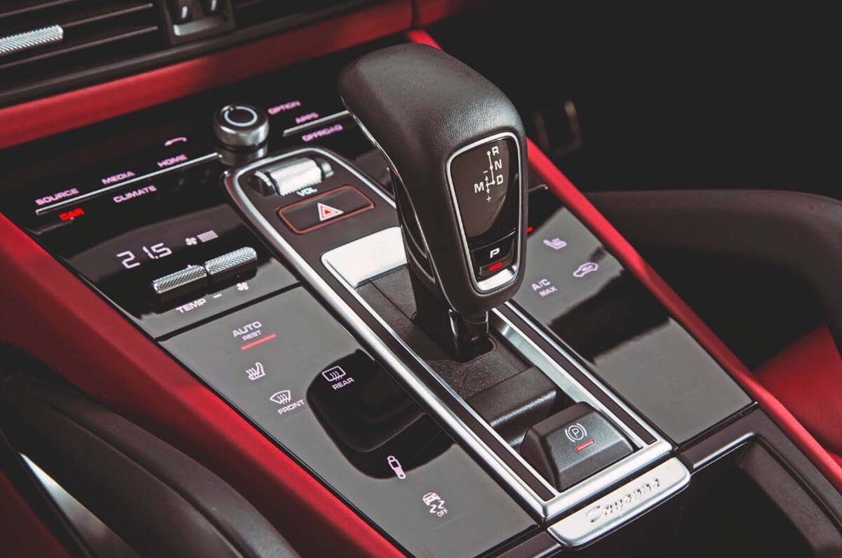 Porsche Cayenne Turbo vs Range Rover Sport SVR