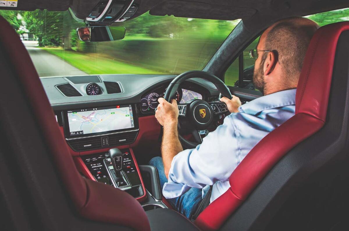 Porsche Cayenne Turbo vs Range Rover Sport SVR