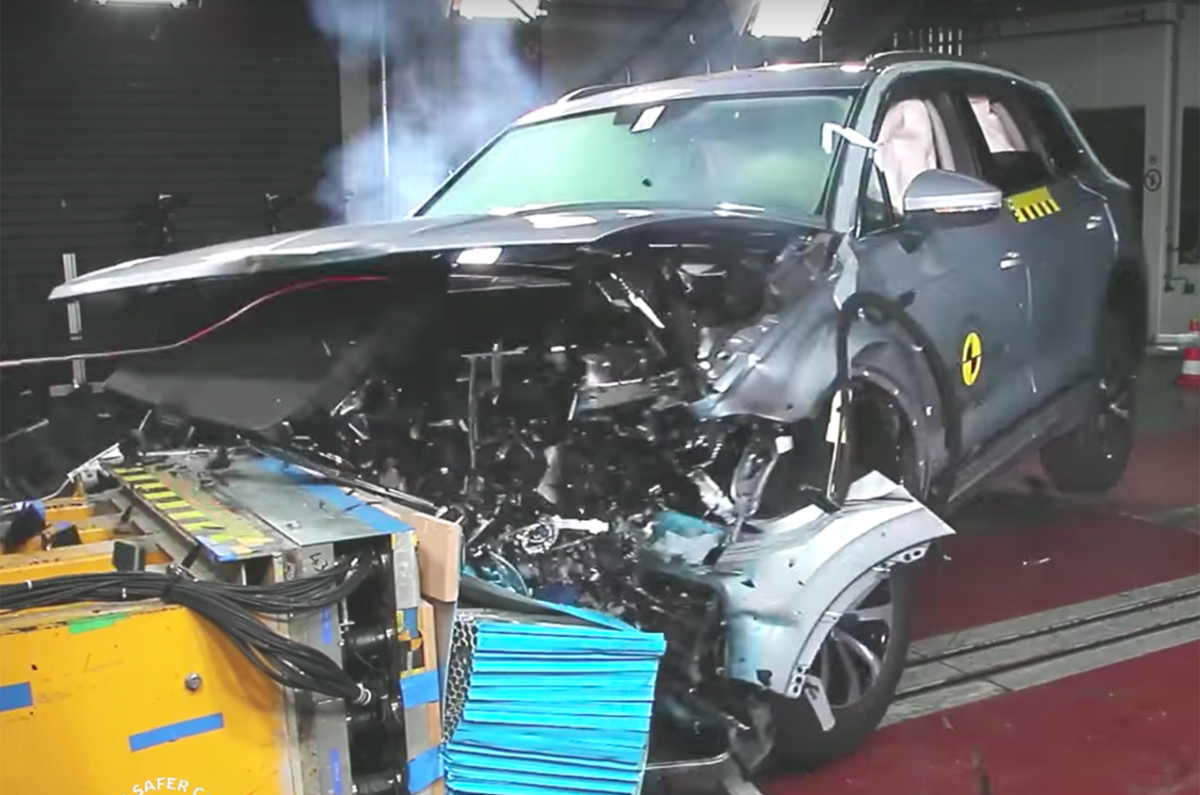 Volkswagen Touareg crash test