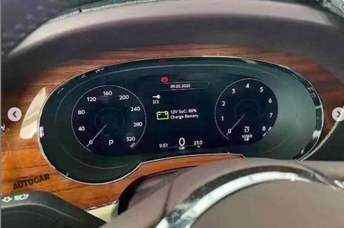 2020 Bentley Bentayga facelift leaked image - clocks