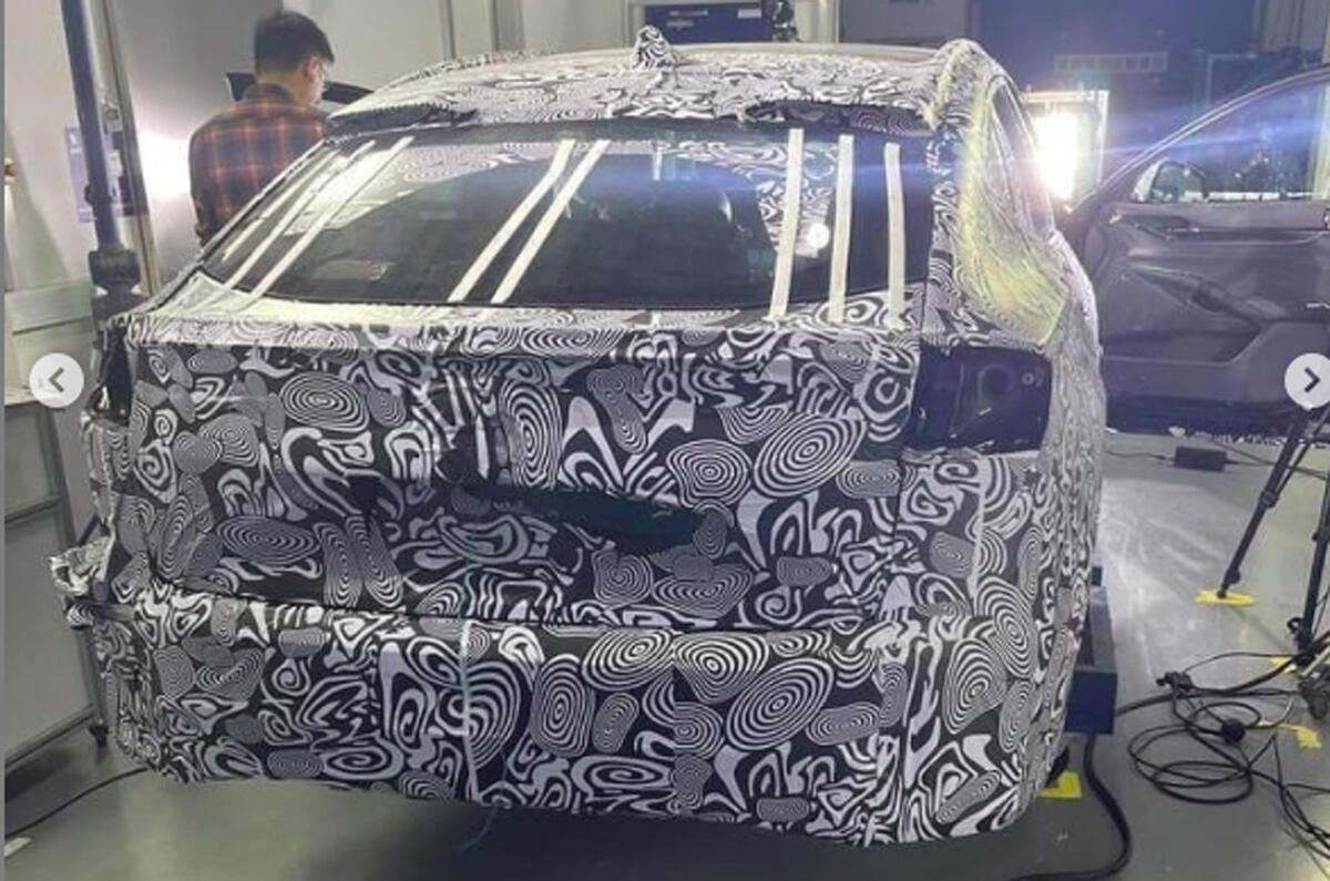 2021 Ford Mondeo prototype 2021 Ford Mondeo prototype