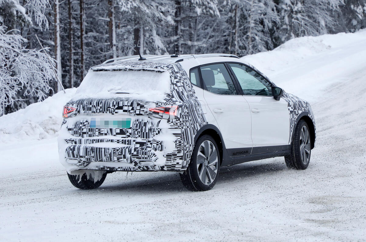 Seat Arona 2022 prototype4845 Seat Arona 2022 prototype4845