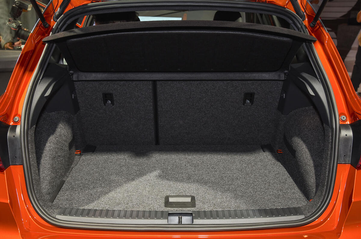 New Seat Arona revealed as Nissan Juke rival