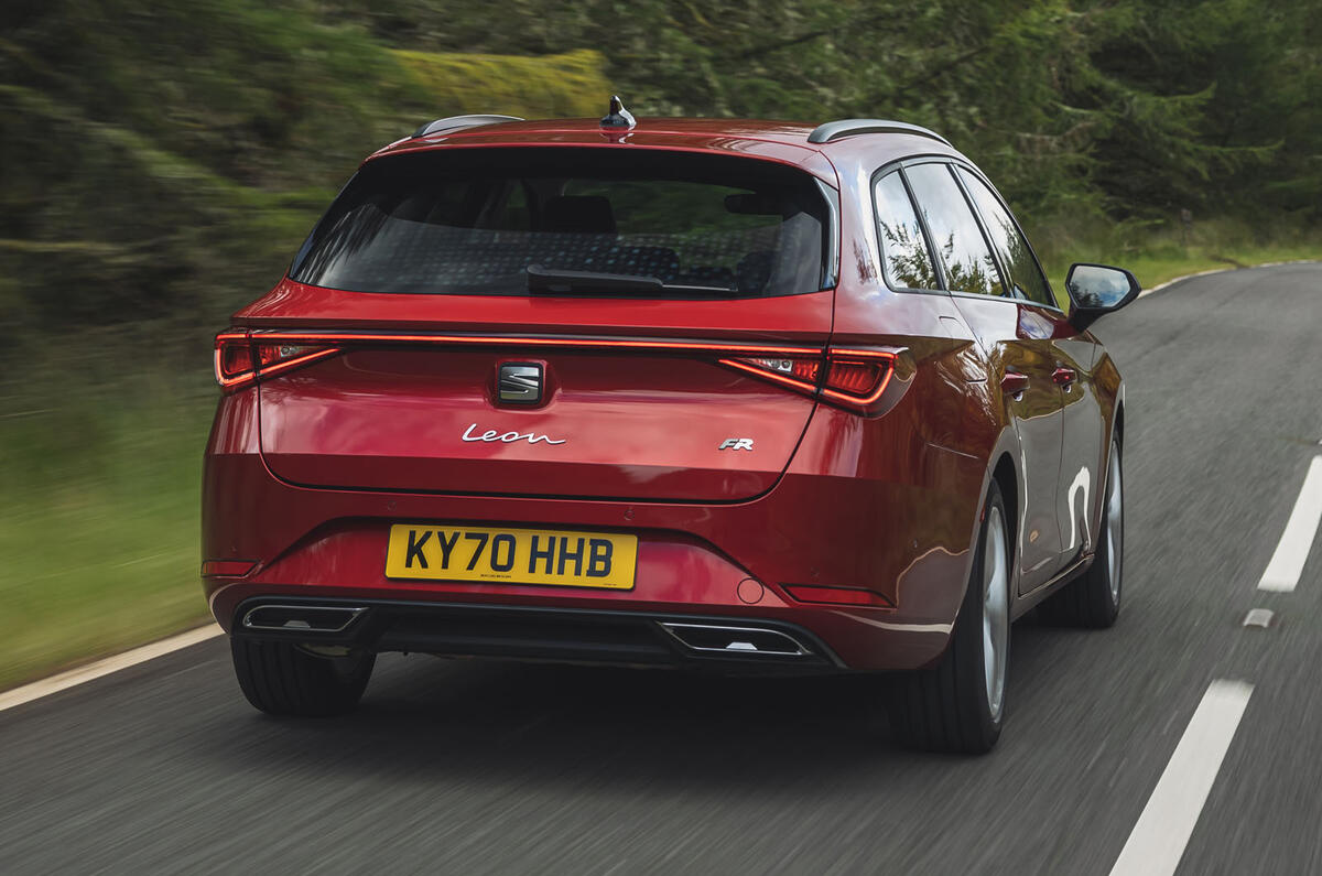 Seat Leon Estate 2020 rear quarter tracking red Seat Leon Estate 2020 rear quarter tracking red